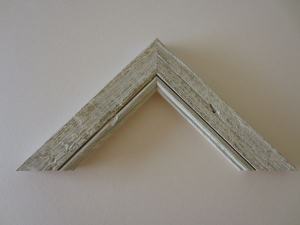 white-wood-picture-frame-l2181-front-view
