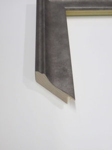 silver-wood-picture-frame-l3157