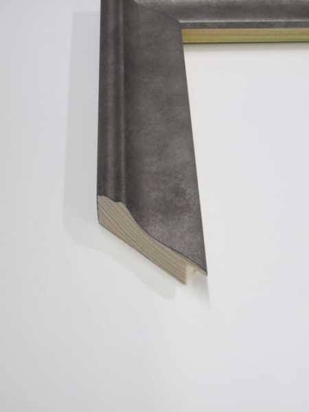 silver-wood-picture-frame-l3157